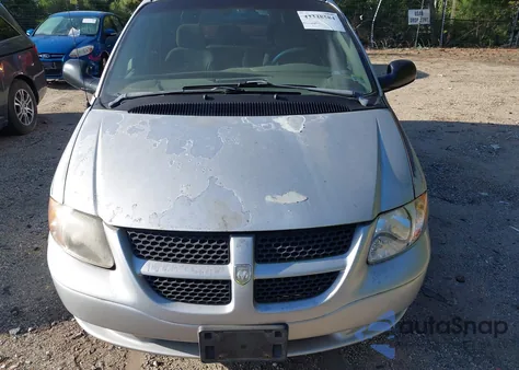2002 Dodge Grand Caravan Sport z USA, uszkodzony, nr VIN 2B4GP44332R745174